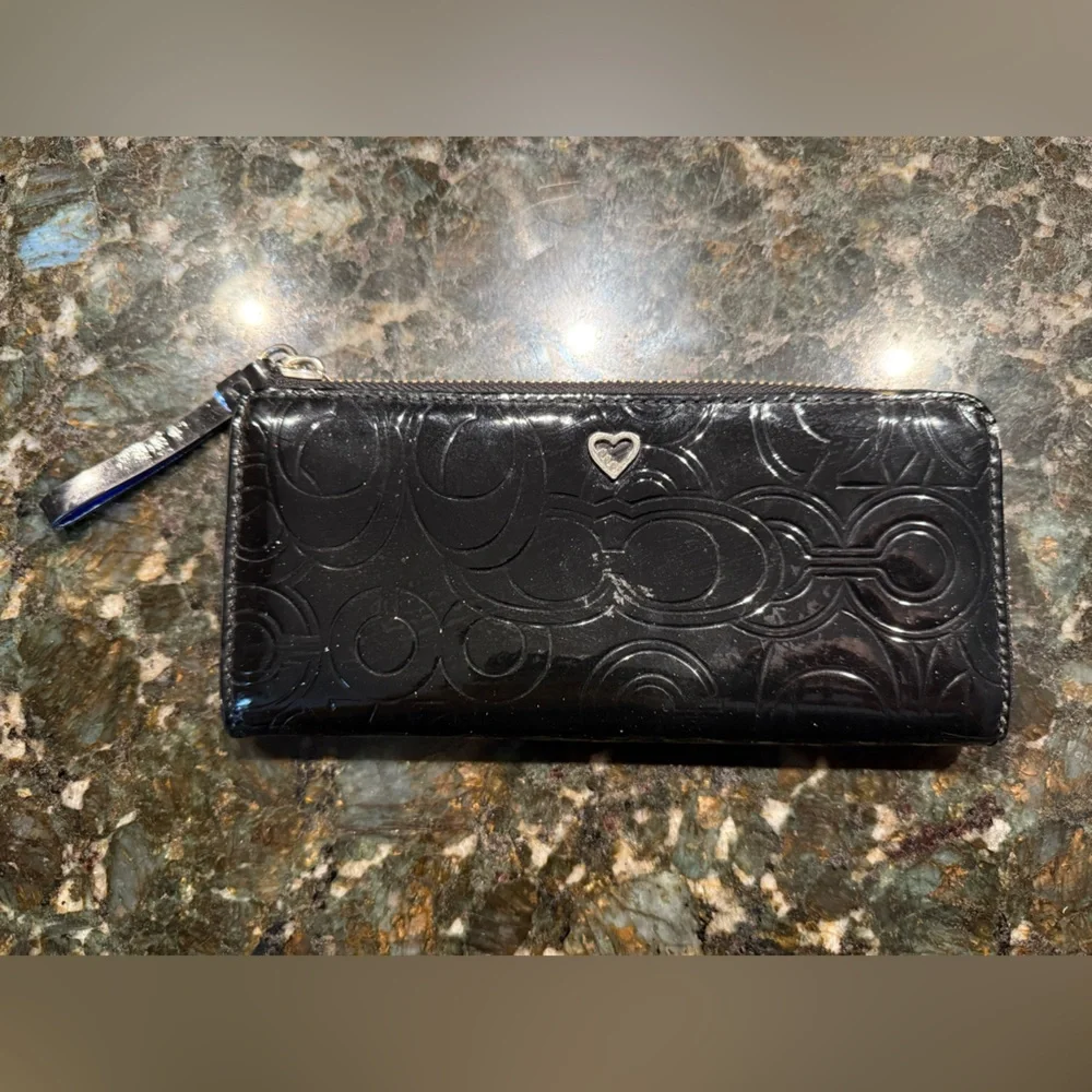 COACH POPPY EMBOSSED‎ PATENT LEATHER SLIM ZIP WALLET BLACK RARE MINT S